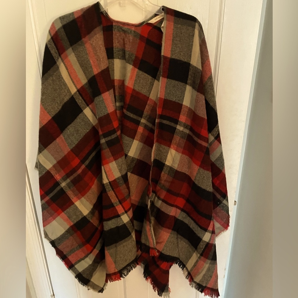 Soft Surroundings plaid cape, red,black, tan,gray
